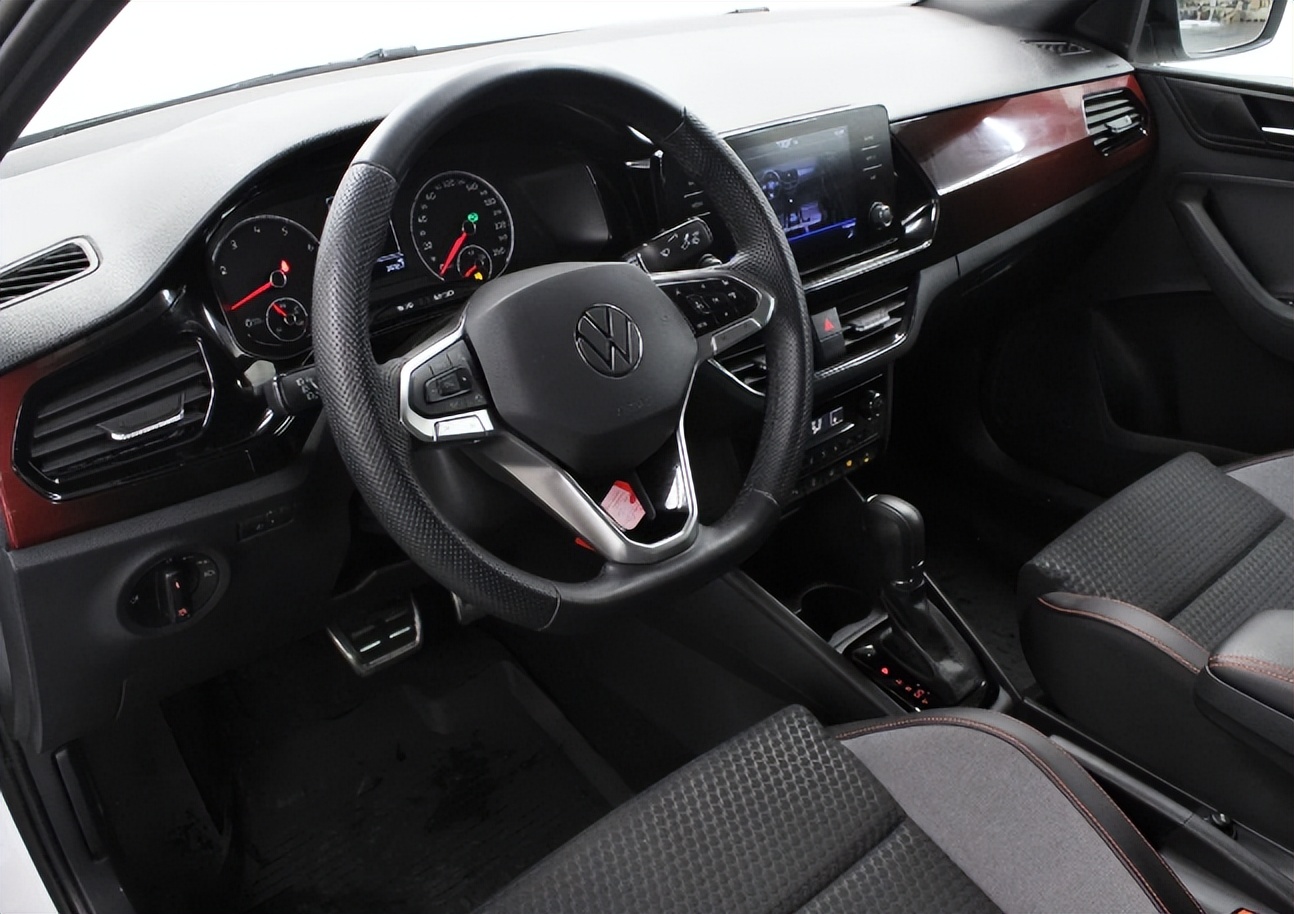 第二代大众polo1.4三厢升级,大众polo2019年款自动1.5报价