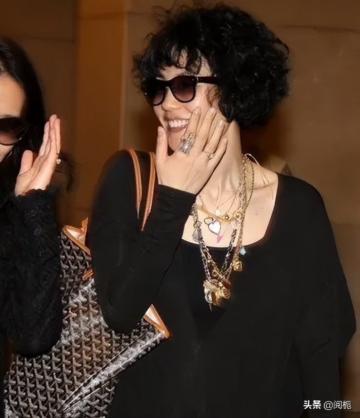 十位女明星的奢侈浪费,10位女明星的奢侈消费