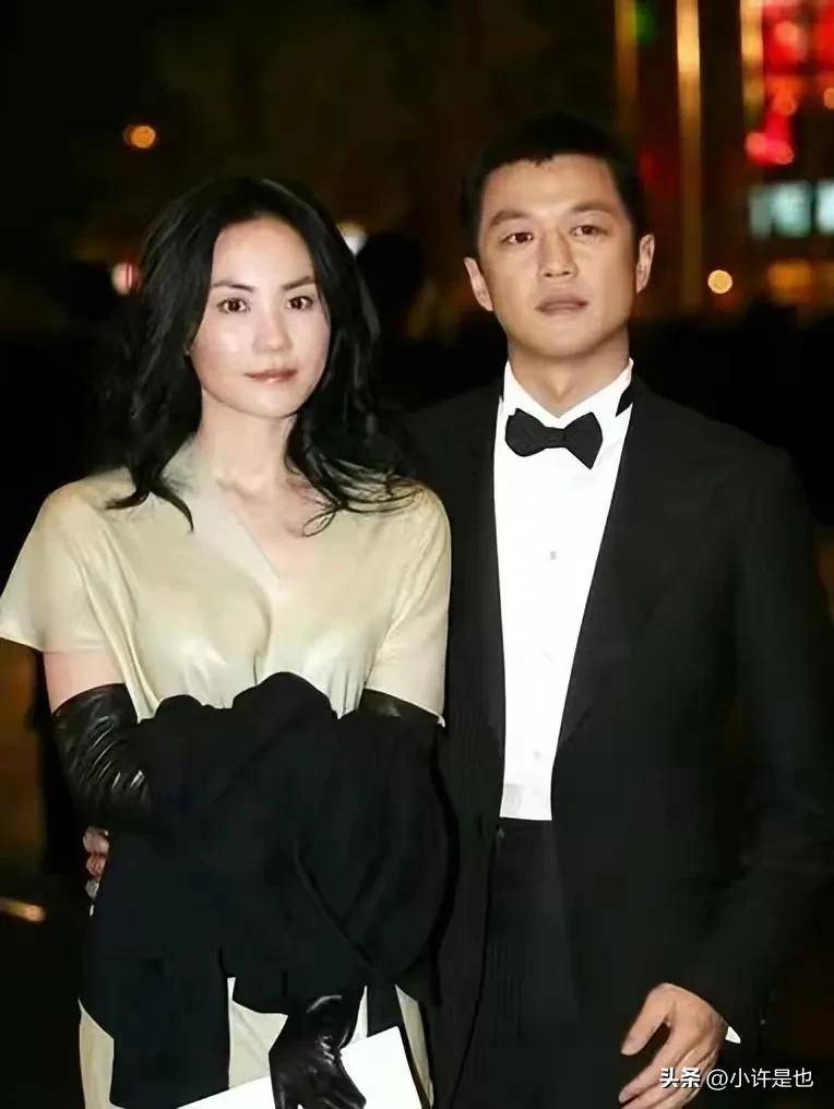 王菲晒谢霆锋私照秀恩爱,谢霆锋王菲罕见秀恩爱