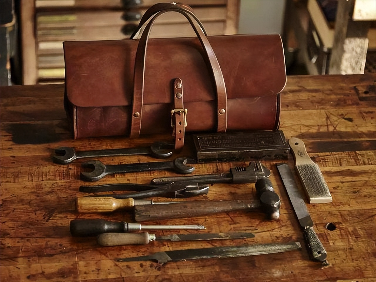 姘戝浗鐨叿浣滃潑,姘戝浗鐨尃