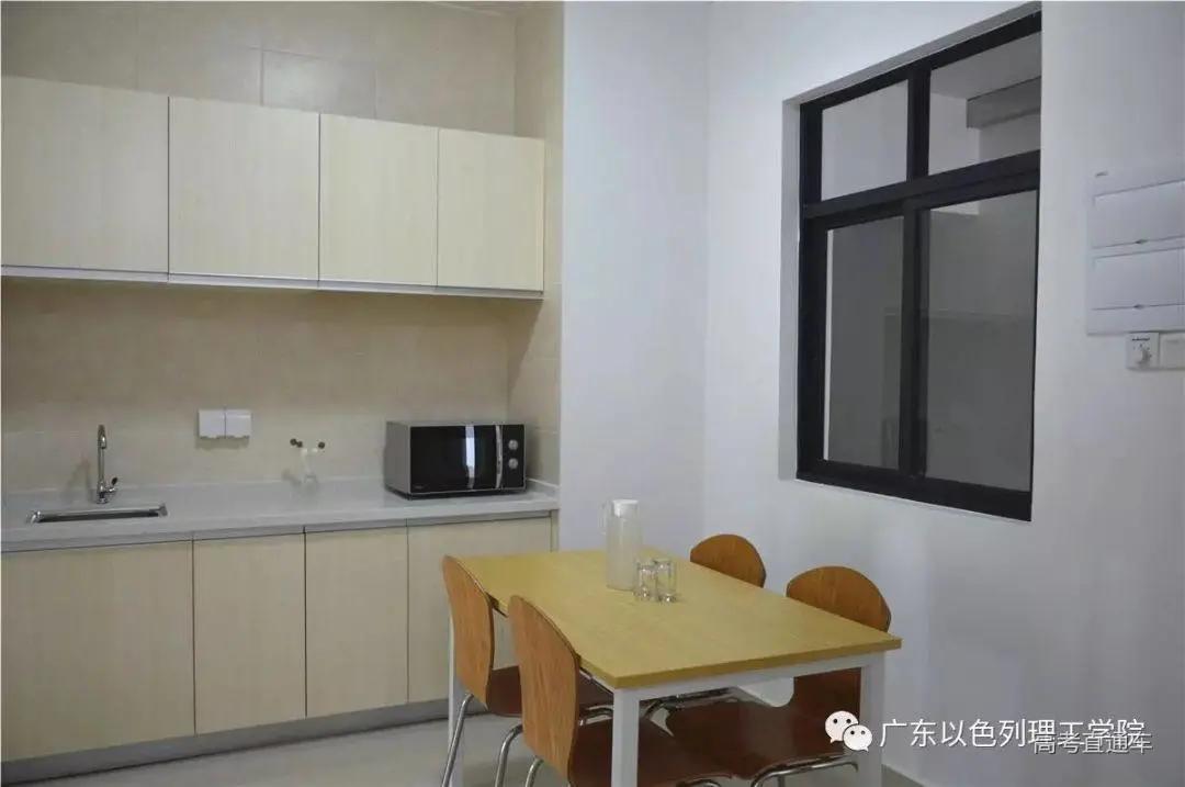 盘点那些环境极好大学宿舍,国内四大豪华大学宿舍