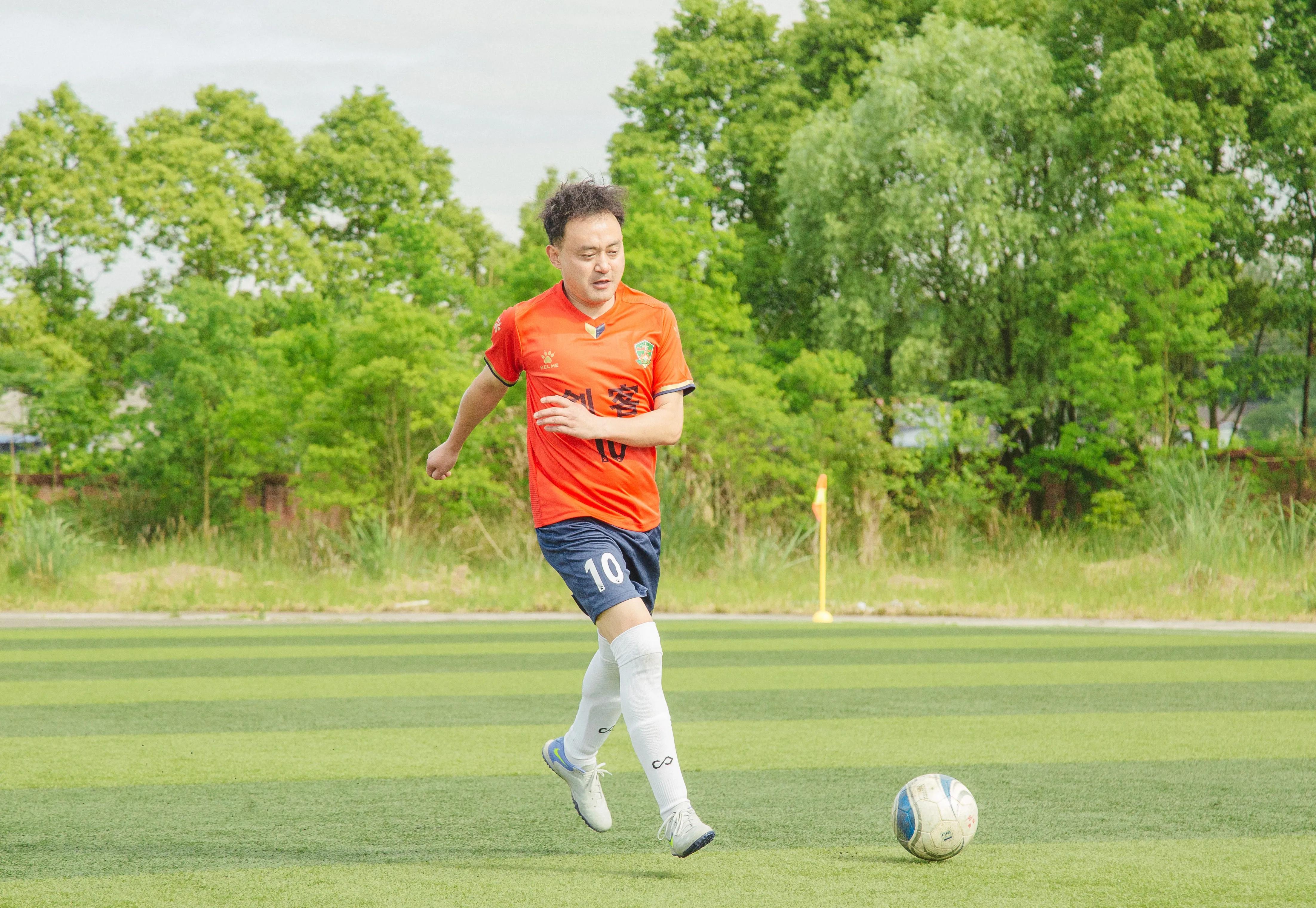 鍗楀厖瓒崇悆灏戝勾澶哄啝,鍗楀厖瓒崇悆鍐犲啗