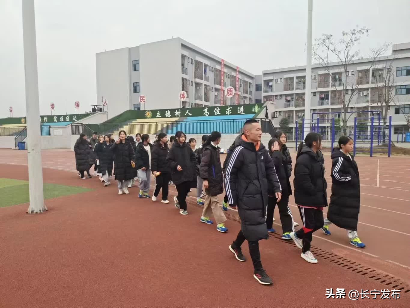 宜宾市长宁县梅硐中学女子足球,长宁县梅硐中学足球