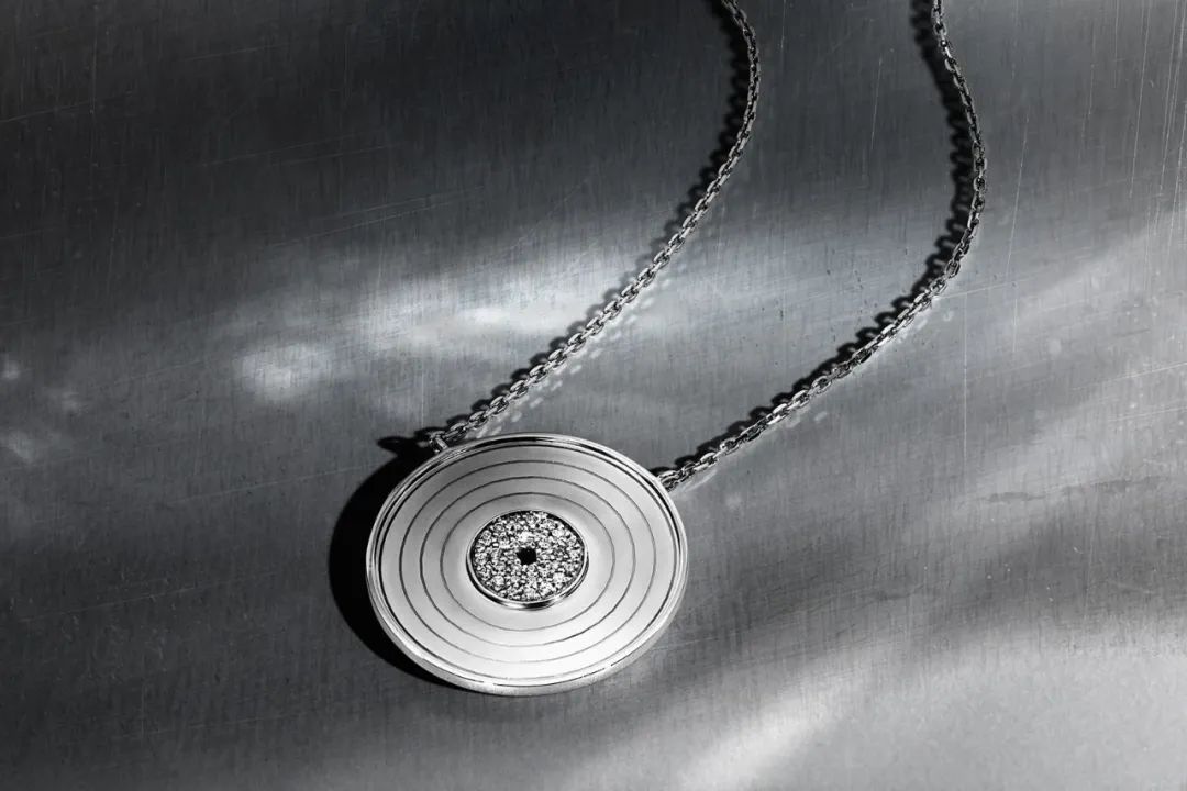 为什么珠宝都用18k,18k为什么不用24k金首饰