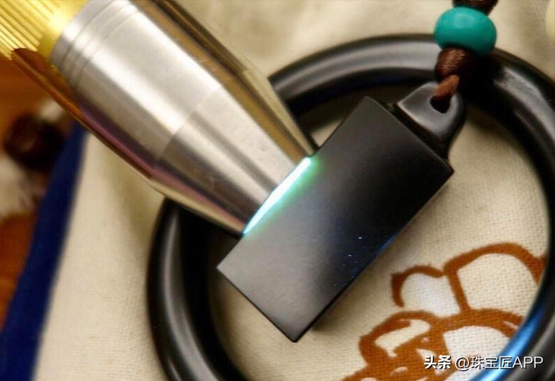 常见的十四种宝石有什么颜色,常见十大宝石的纹理特征图片