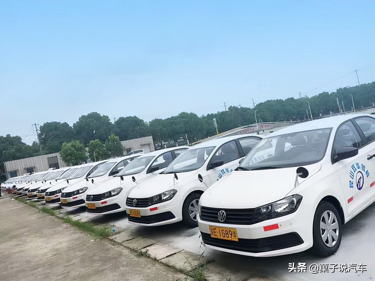 海马教练车与大众哪个通过率高,教练车和考试车有啥区别