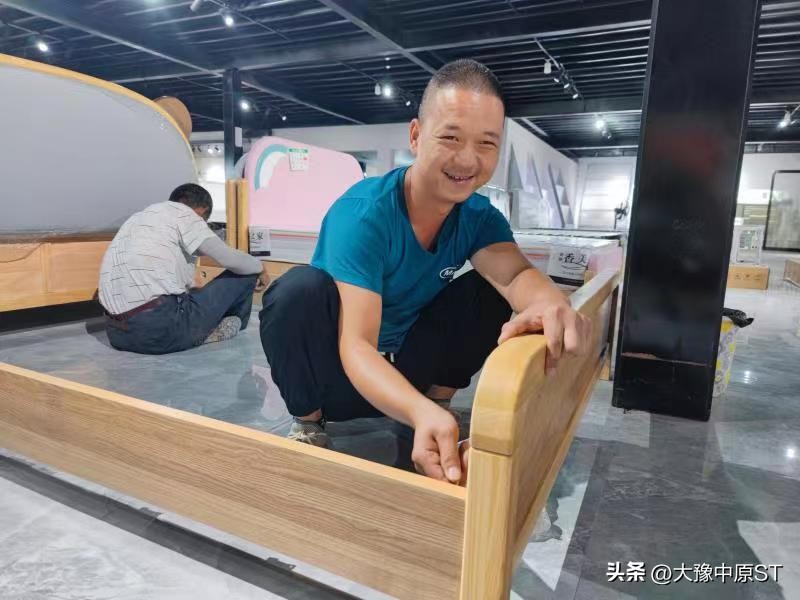 李峦松：大学生回乡创业