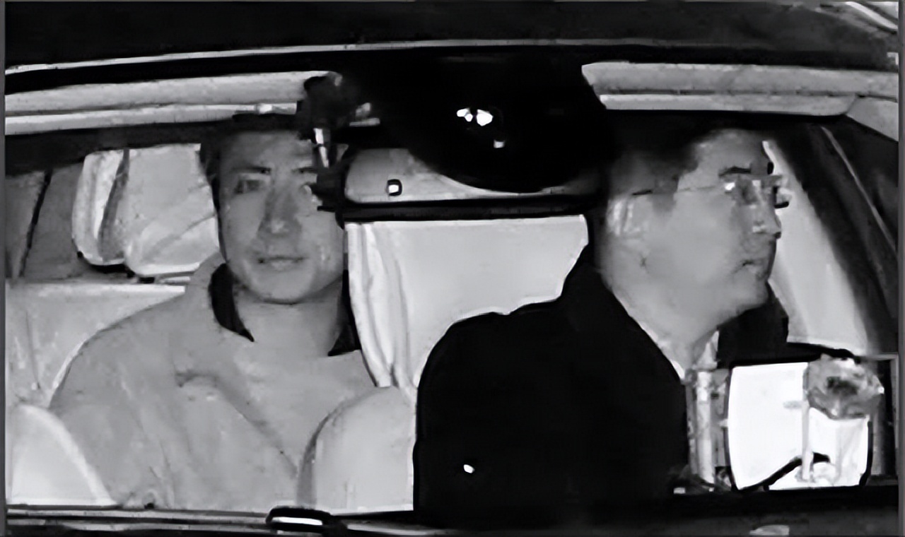 当年火烧靖国神社的人现在怎样了,15年前火烧靖国神社的日本人