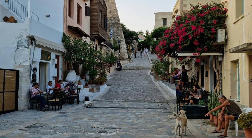 希腊买房移民5年续签费用,办理希腊移民费用得多少