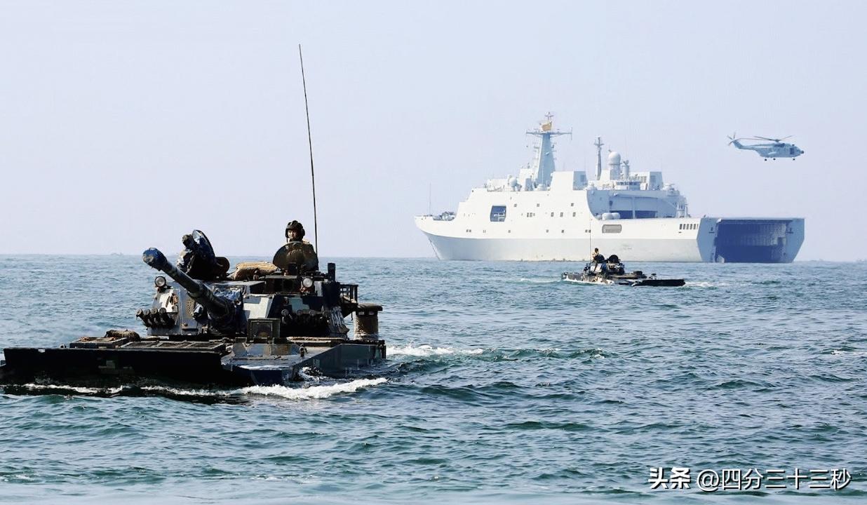 辽宁舰航母编队震撼视频,非常强大的辽宁舰