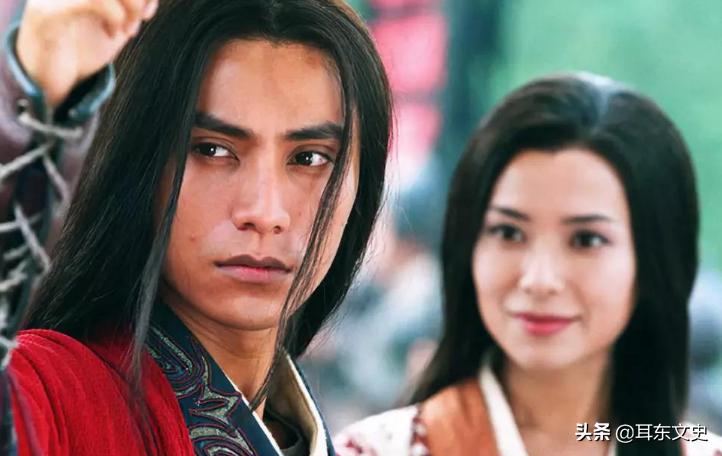 阿青一剑可敌三千甲场面,阿青能打过张无忌吗