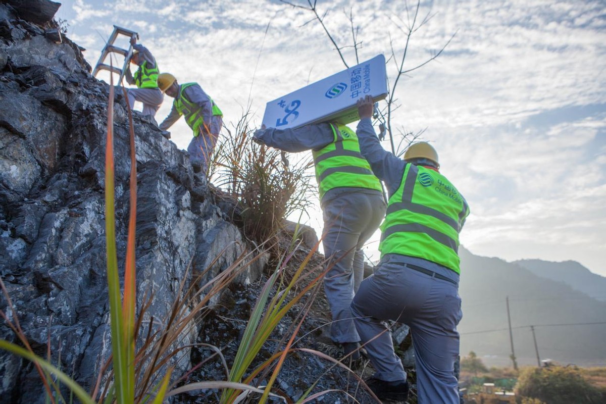 热烈庆祝中国移动5g正式商用,中国移动5g领跑世界视频