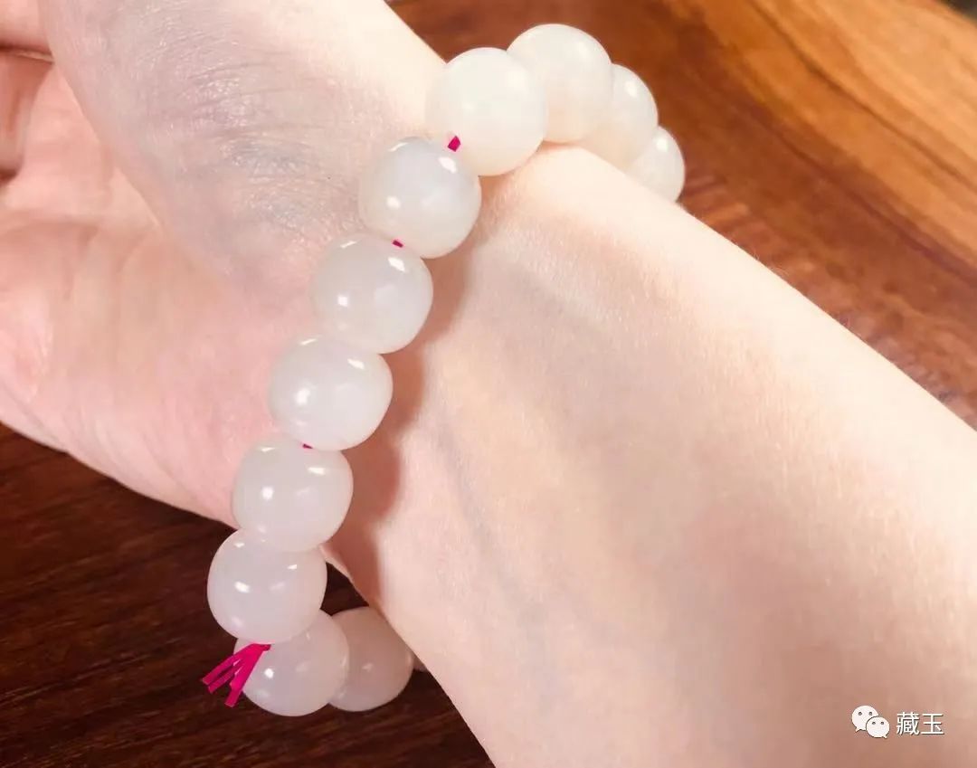 最惊艳的玉雕手串,极品玉雕手串图片大全