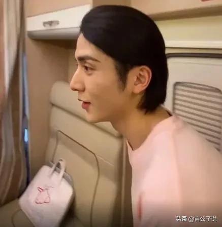 9位瘦成纸片人的男星,骨瘦如柴的皮包骨男明星