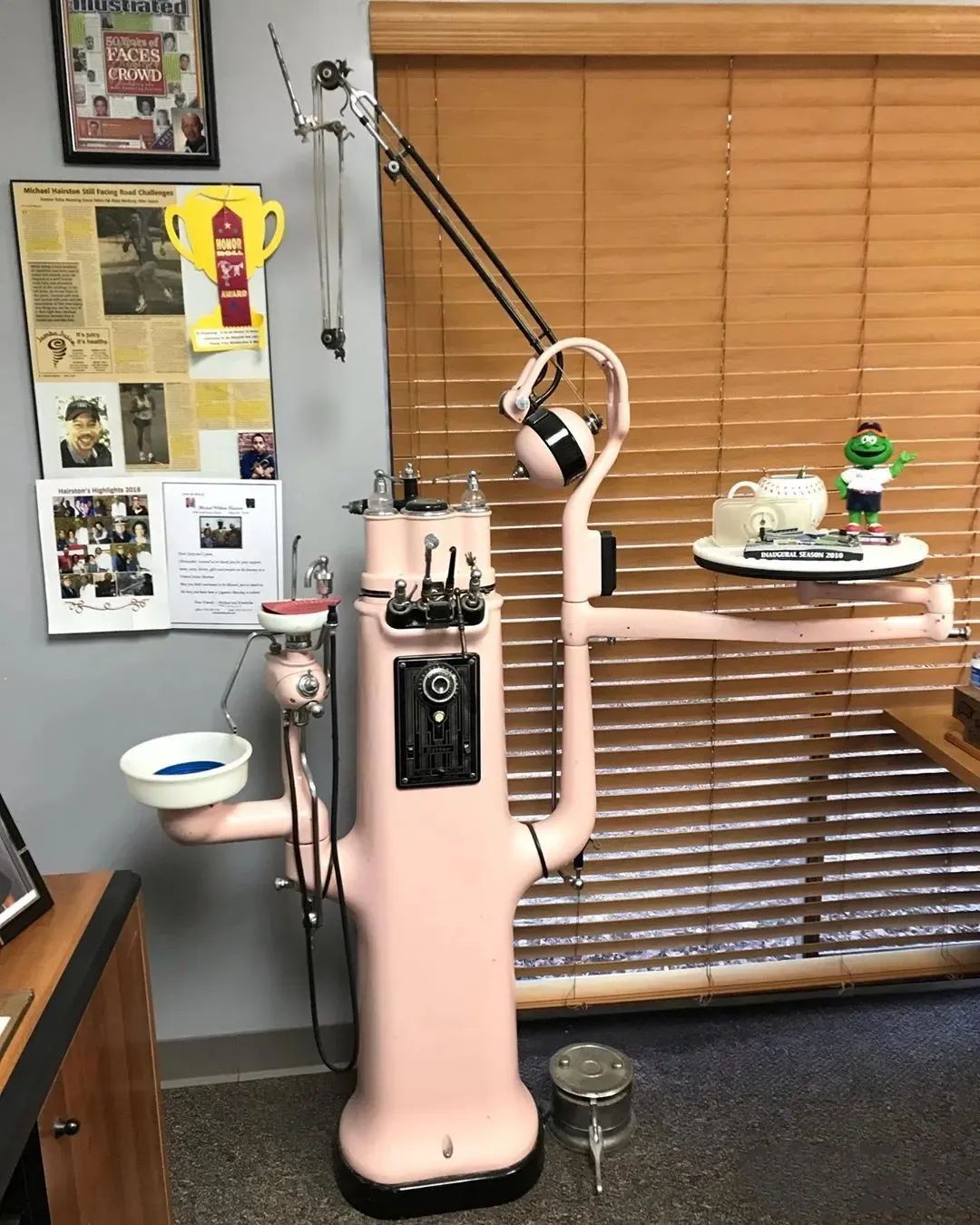 带你走进牙椅的百年发展史图片,带你走进200万年前的人类始祖生活