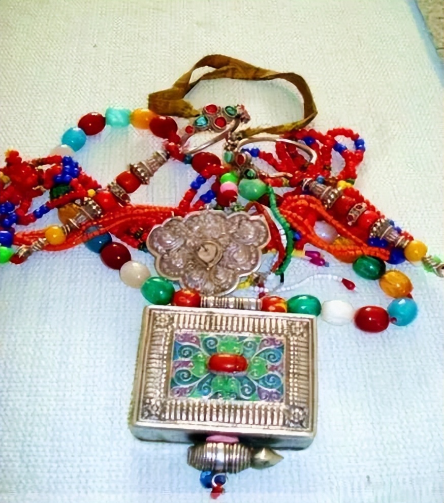 蒙古族非遗民俗文化展示,蒙古族的非遗艺术都有哪些