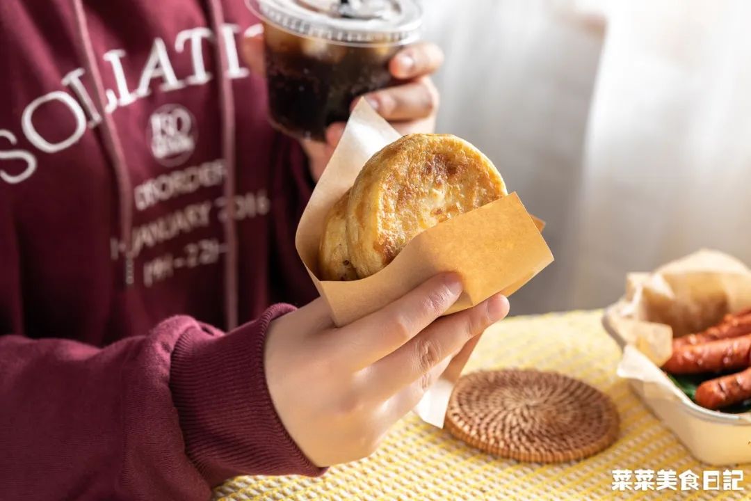 30年过去了，看到它还是挪不动脚！一口香酥好满足