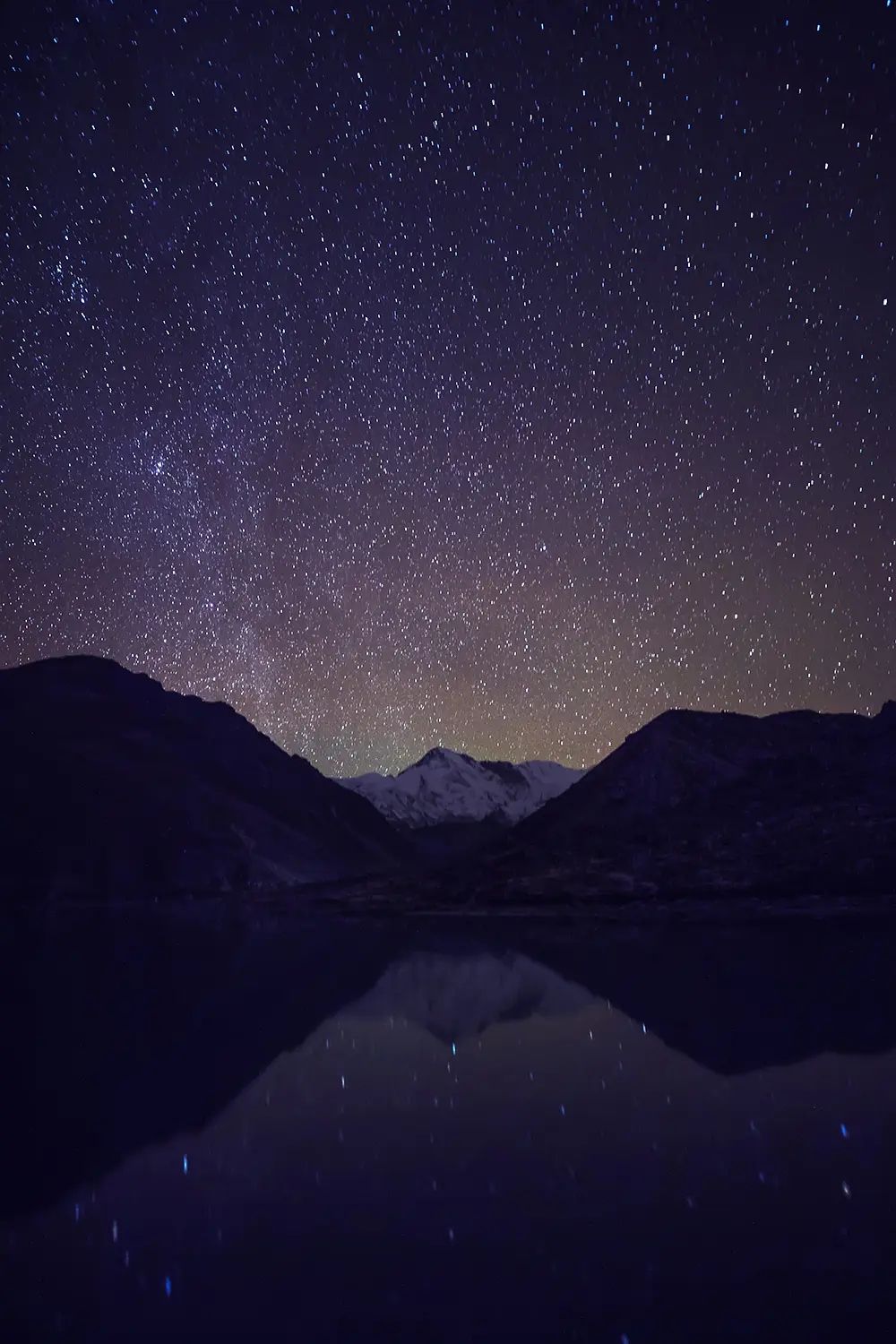 想去登珠峰感受什么,攒钱去旅行到底值不值