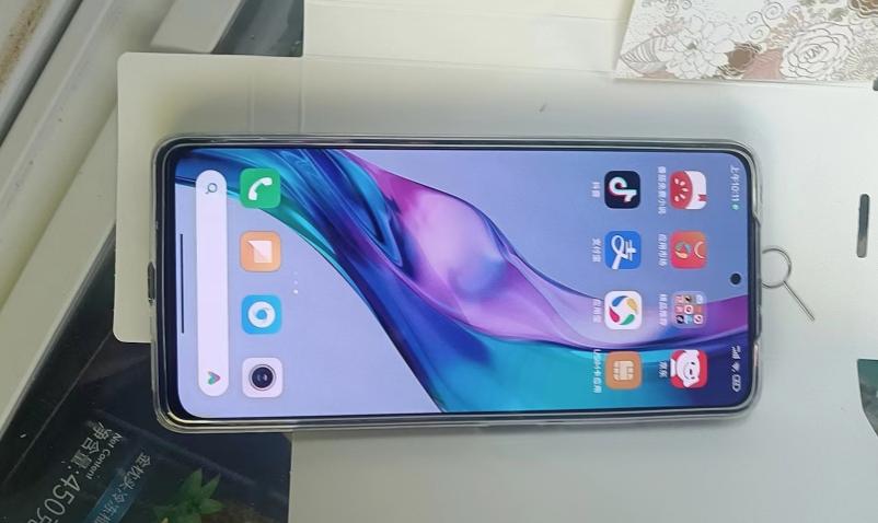 千元机性价比最高的手机5g闪充,1249元的5g手机运行内存10g靠谱吗