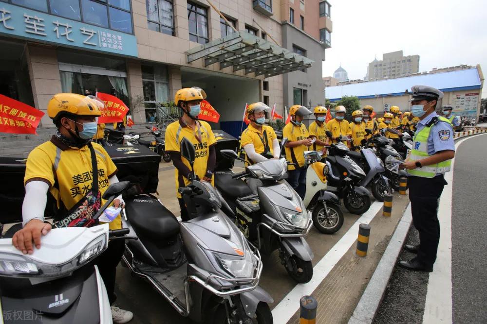 外卖小哥月入过万是真的么,聊聊外卖小哥月入过万的故事