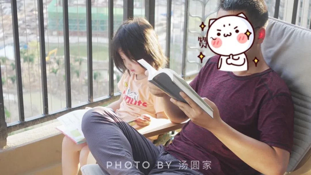 小户型给孩子创造一个读书角,1平米的温馨读书角设计