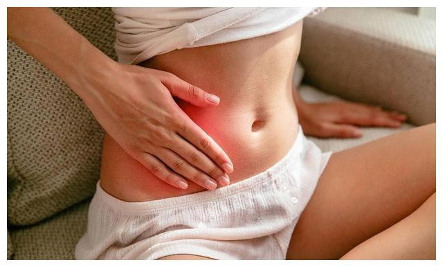 46岁离异女与男人相亲,男子:都快绝经了,娶你让我给你养老吗?