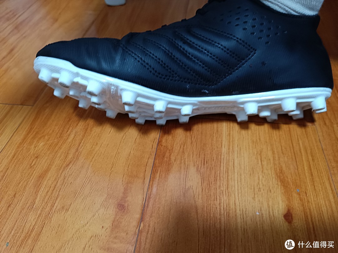 迪卡侬100块钱以下的足球,迪卡侬100多的鞋子