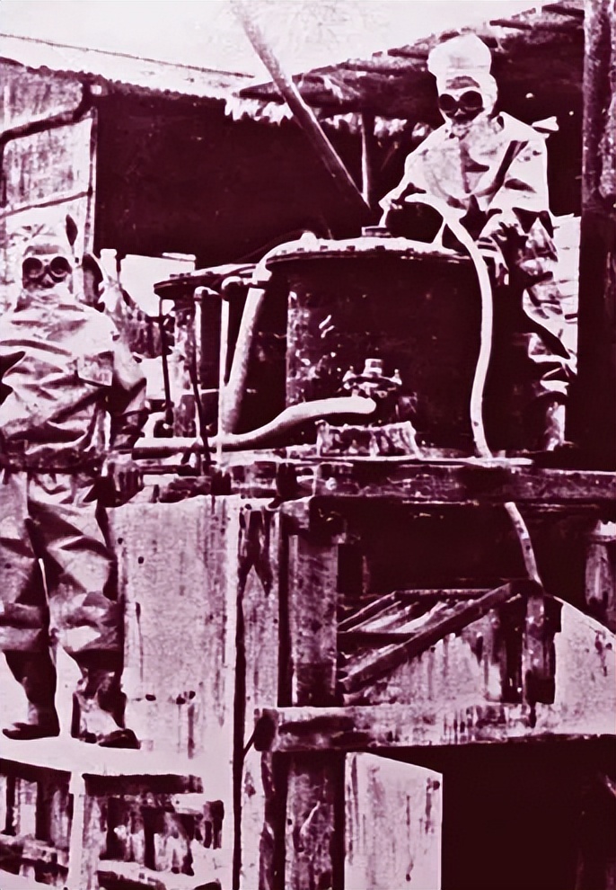 恶魔的*器武**—二战日本化学毒气