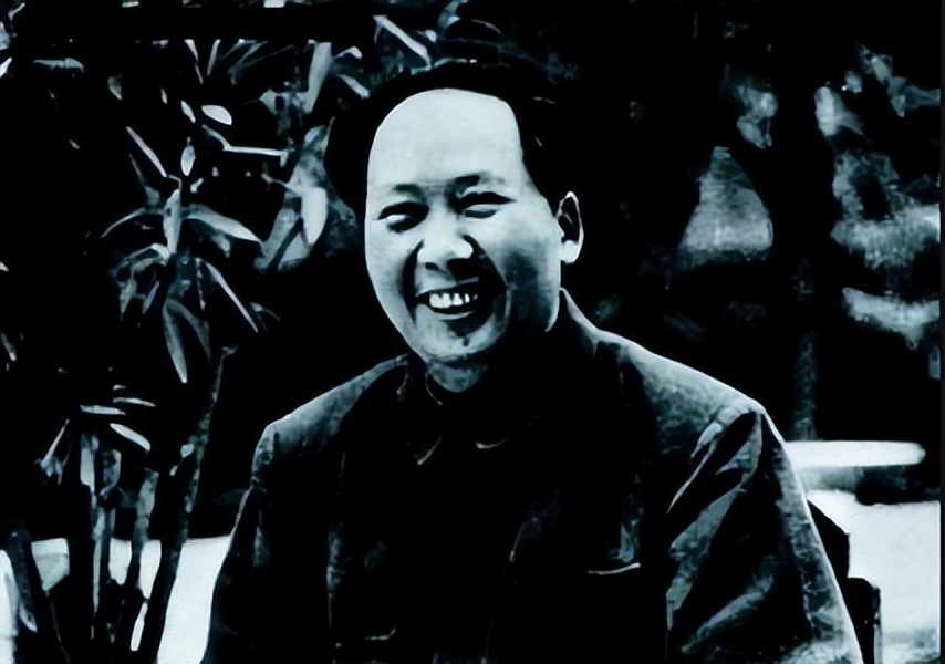 1976年周总理逝世，罗瑞卿在灵前痛哭：我不该在您临终前骗您