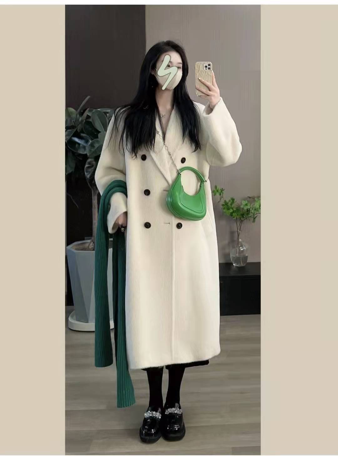 女式大衣什么颜色好看,黑色大衣配什么颜色围巾好看