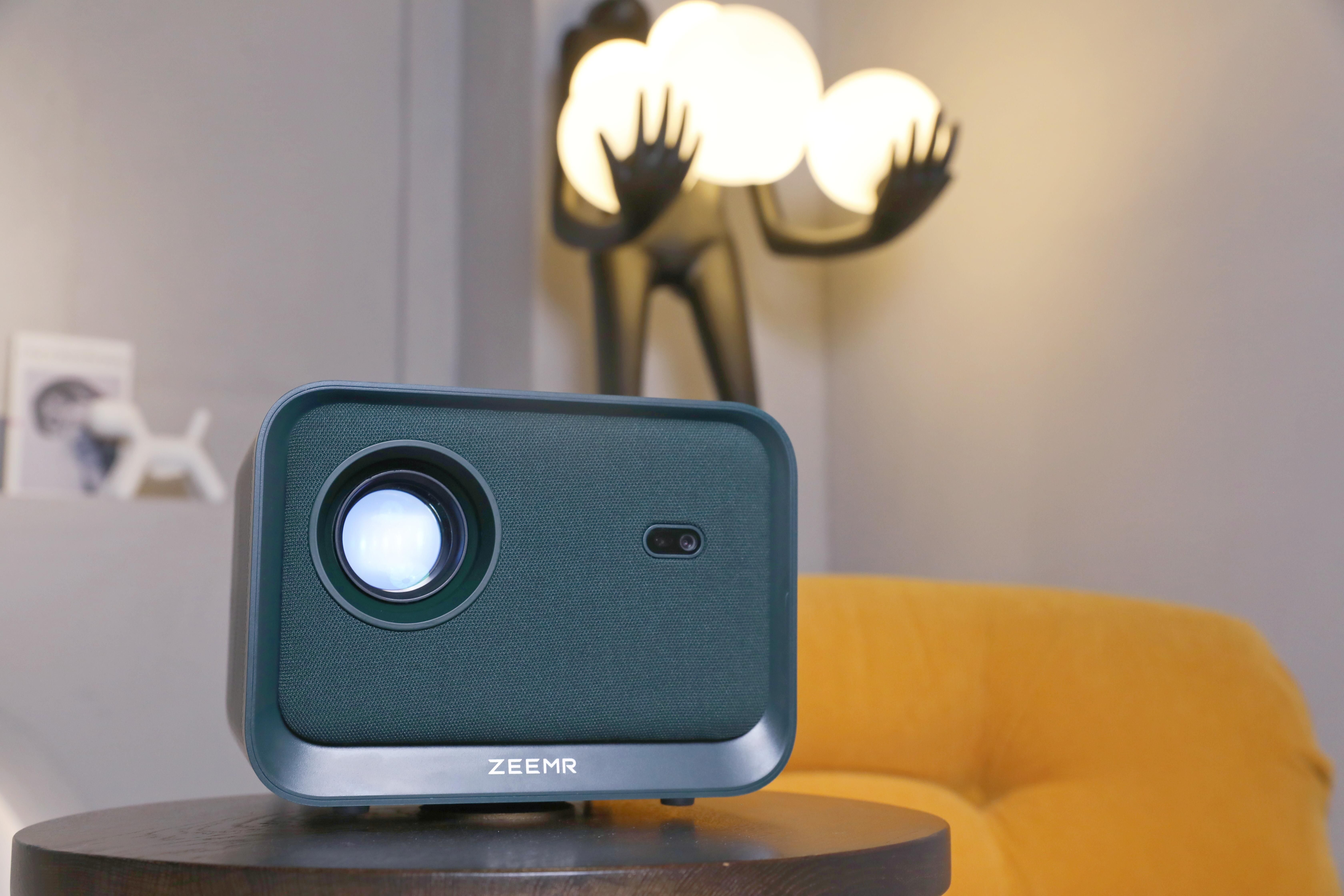 家用投影仪推荐知麻q1,投影仪家用推荐知麻m1