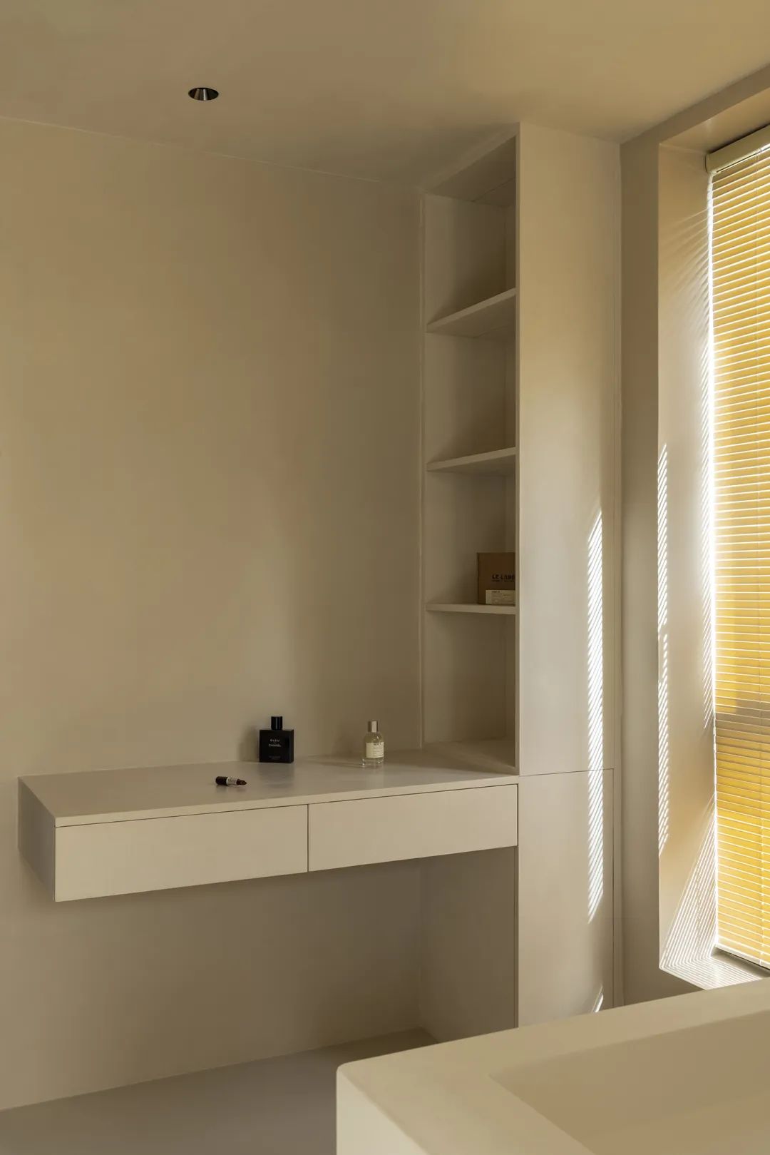 90后情侣新房这样打造清爽又干净,9平米温馨夫妻房