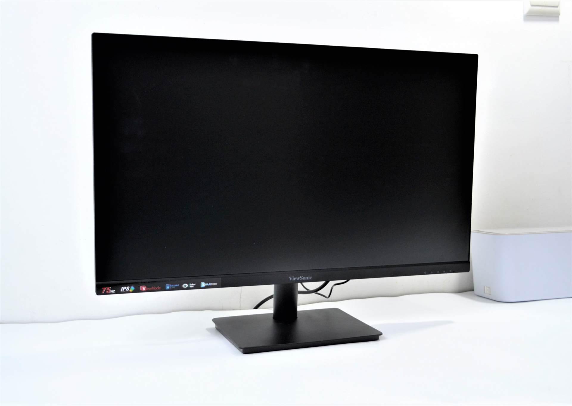 买多少寸的显示器适合打游戏,入门级24寸显示器性价比最高推荐