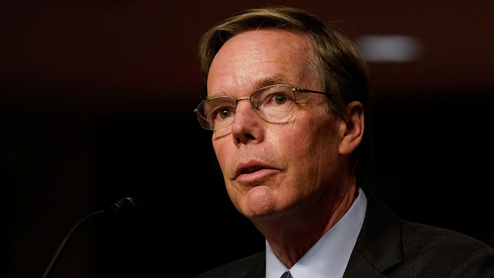 中国外长向美方重申红线，加拿大冲到第一线，宣布驱逐我外交官