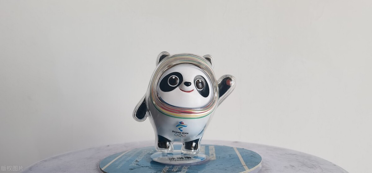 “冰墩墩”形象IP成长之路及其带来的商业价值分析
