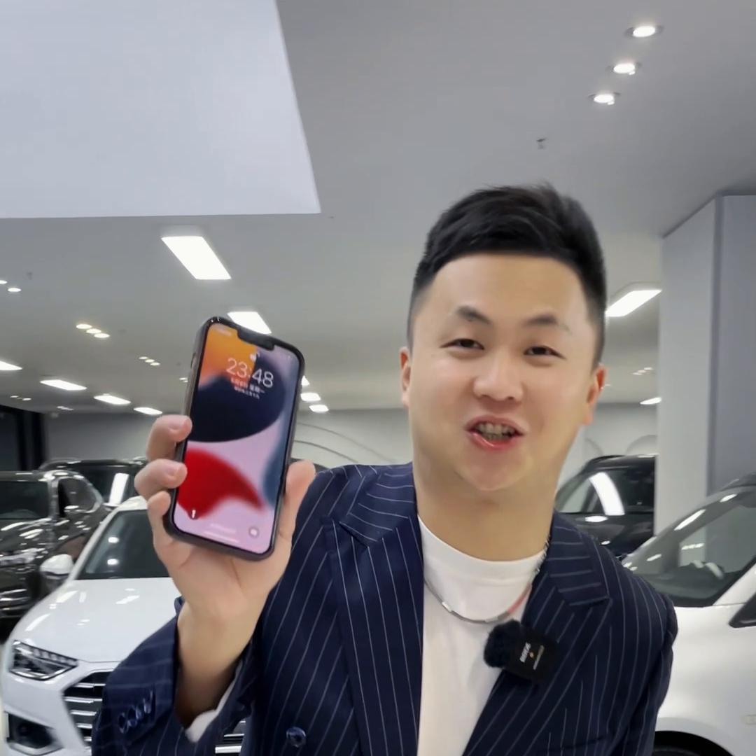 一个做二手车的居然买了新车,还放在我们这寄售!#汽车人...