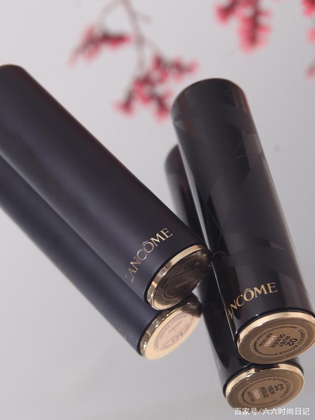 夏天买口红就选这5款色号吧，实在是太显白了，谁涂谁好看！