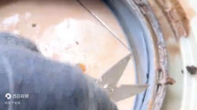 松下2.8公斤洗衣机拆机清洗视频,松下洗衣机xqb70-q700y拆机