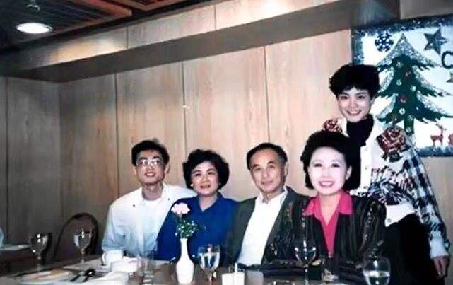王菲的婚姻,王菲的婚恋状况