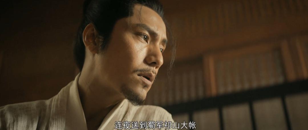 开播后已拿下3个第一,中国首部破百亿的谍战剧