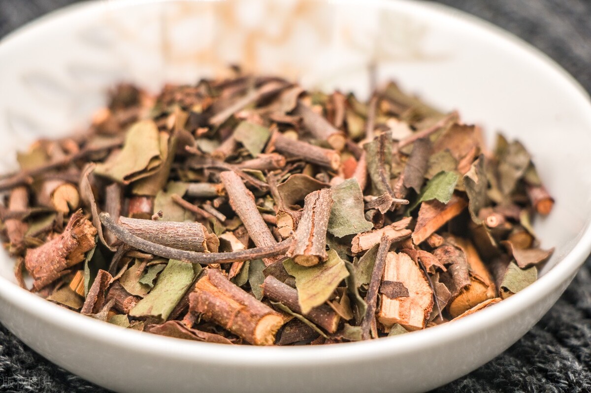 月经一直来怎么补血,女性月经不调养肝吃什么