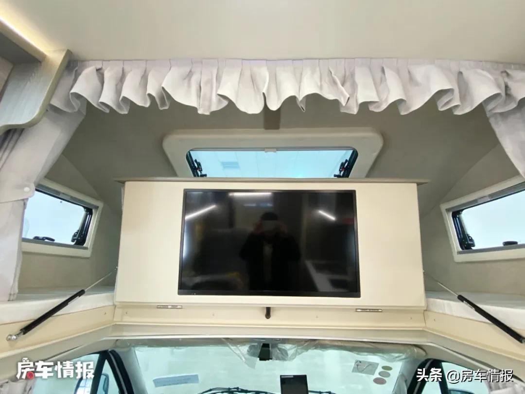 国产大型房车最新款,最新款房车内部布局图