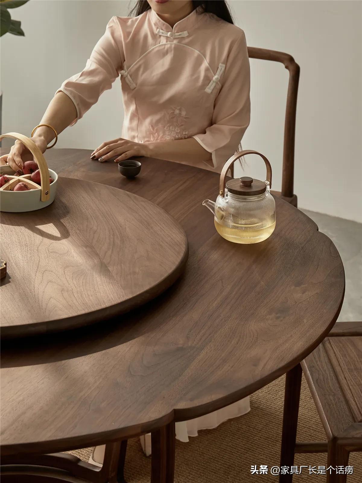 最简单的实木大圆餐桌,中式小户型长方形实木餐桌最新款