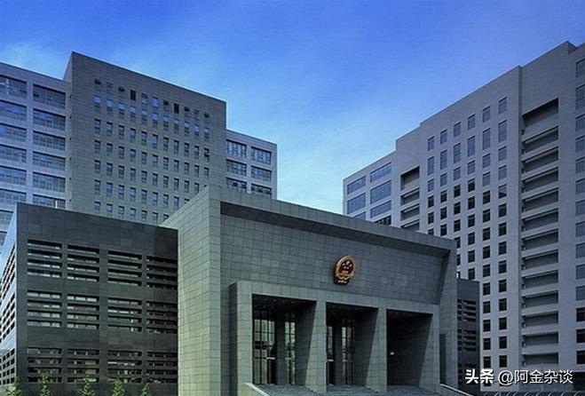 辱骂、虐待、精神控制，花季少女不堪其辱选择跳楼自尽