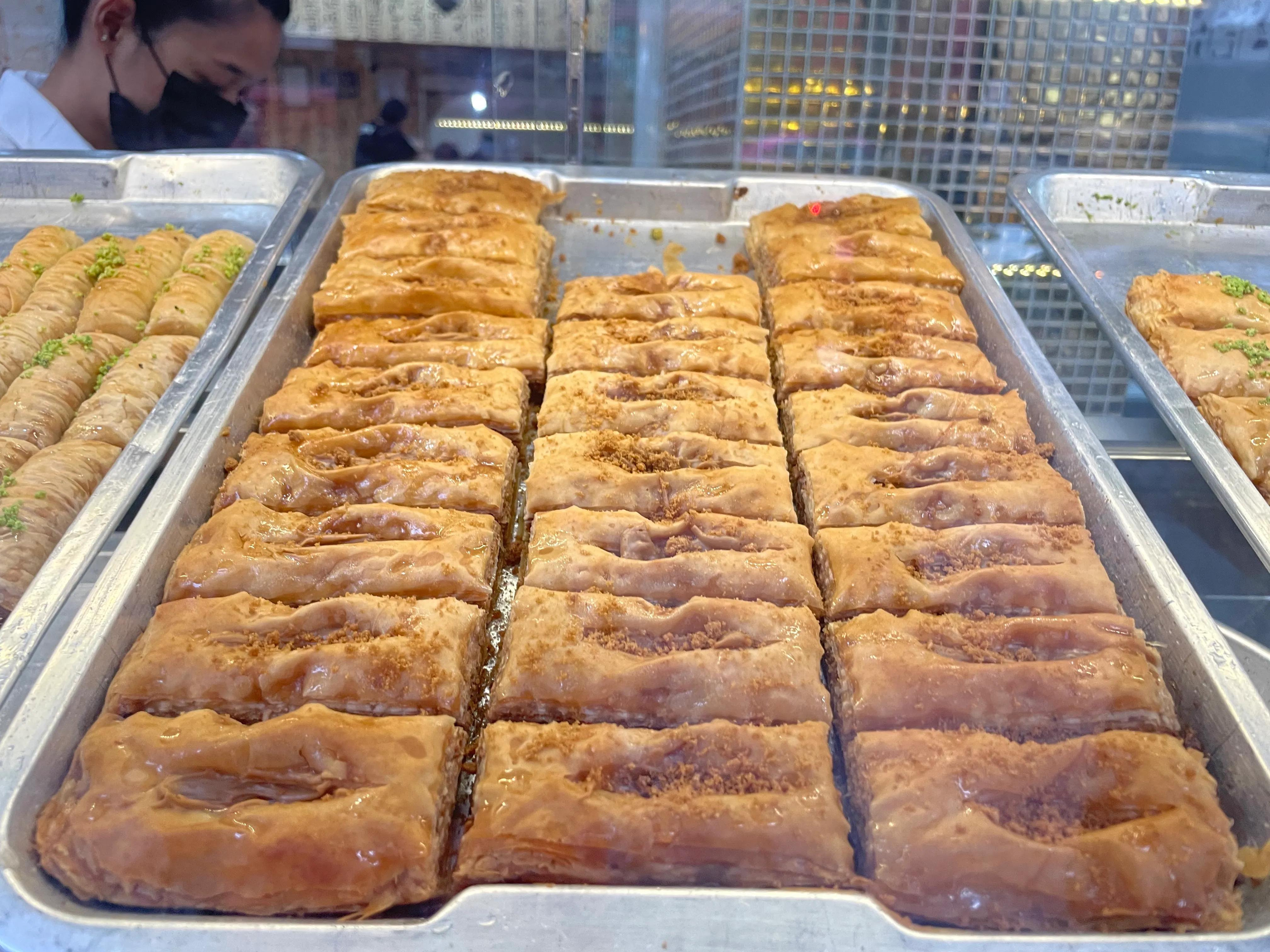 泰国曼谷娜娜街,泰国曼谷酒吧街巴卡拉