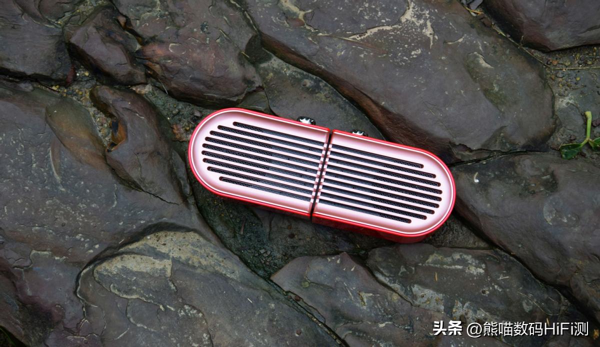 随身便携式户外蓝牙音响,户外旅行听歌设备