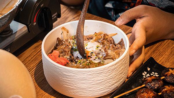 魔都首家烤鸵鸟蛋专门店，日料界新晋流量密码