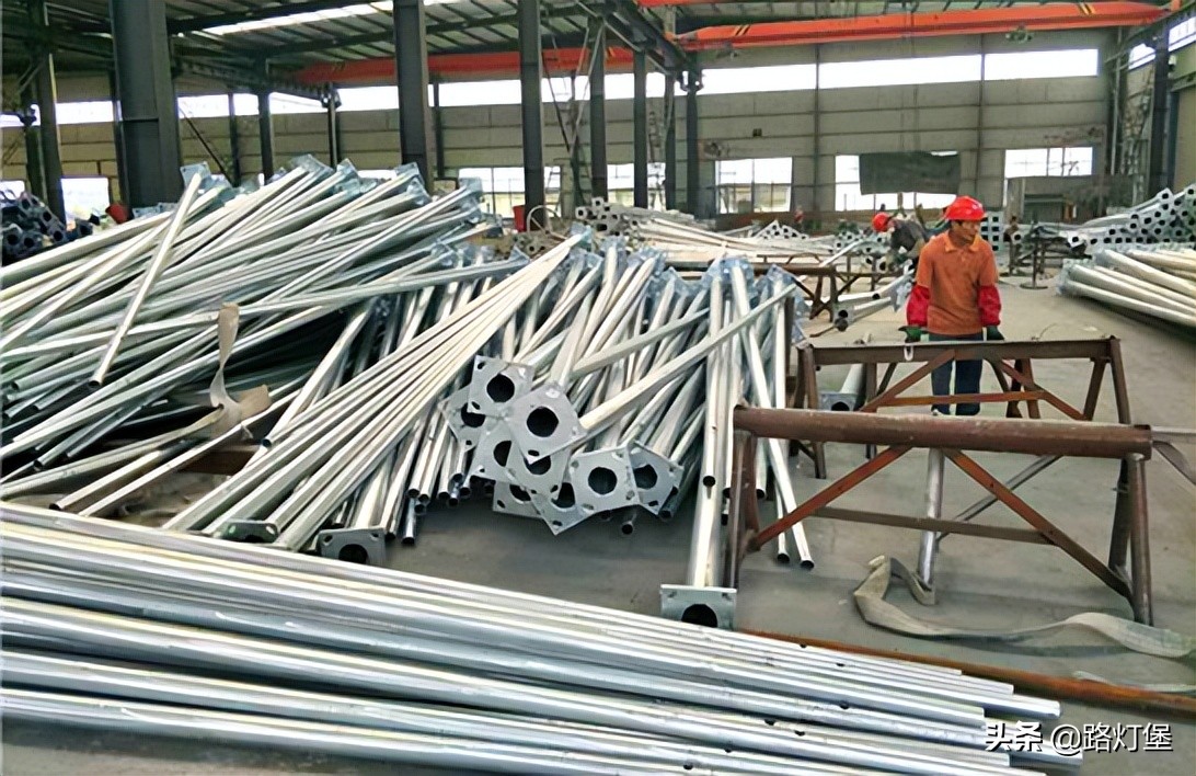 太阳能路灯品牌到底该怎么选,买太阳能路灯怎么选