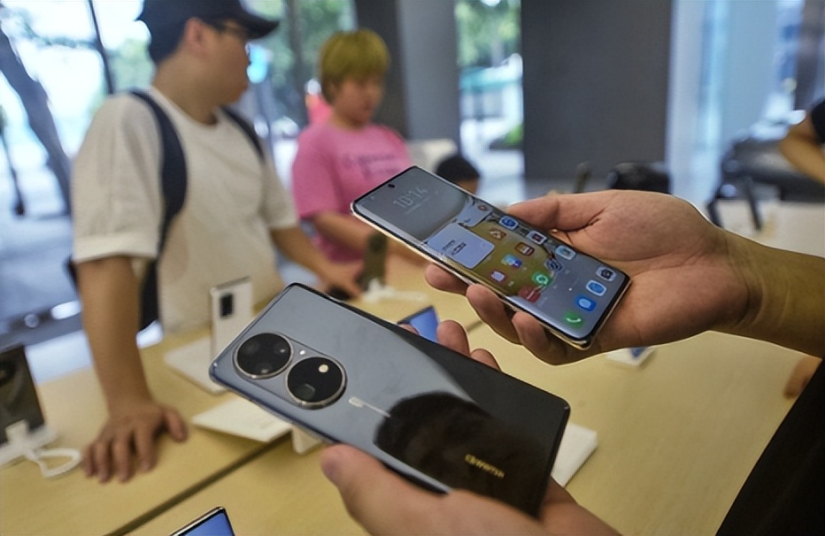 手机公司员工可低价购买电子产品？无业女子招摇撞骗被判刑