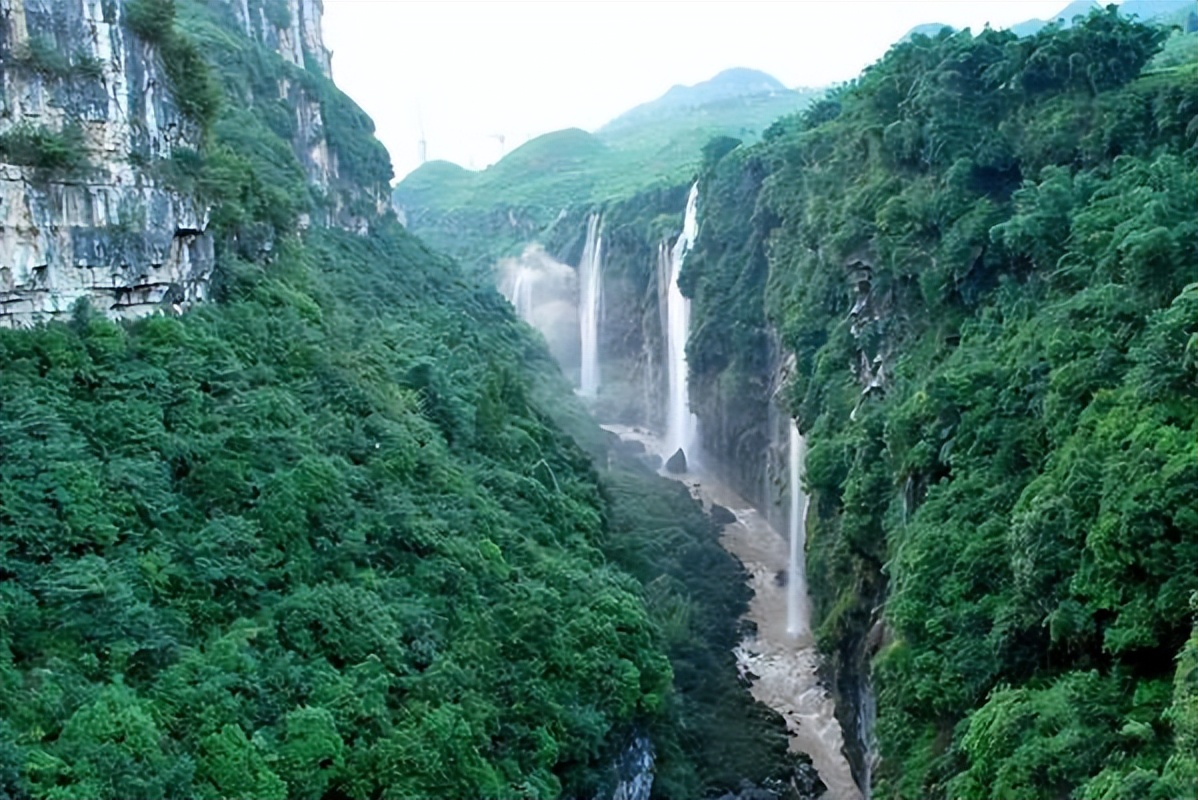 邂逅秋日贵州,黔西南州马岭河峡谷大瀑布